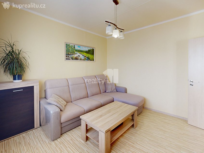 Pronájem bytu 3+1 64 m^2 Husova, Havlíčkův Brod 