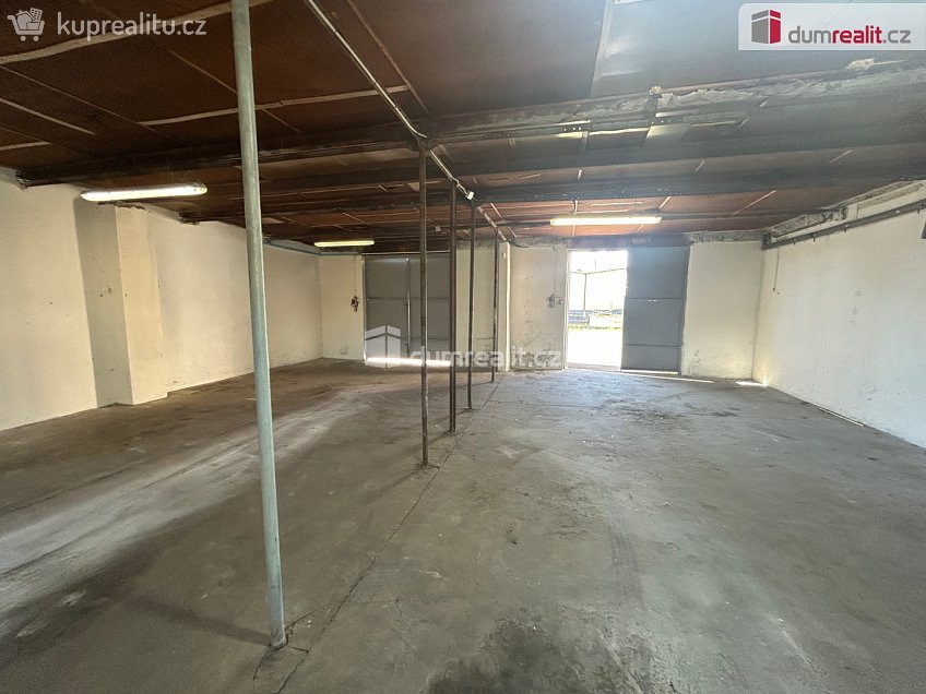 Pronájem  skladu 90 m^2 Skladištní, Poděbrady 