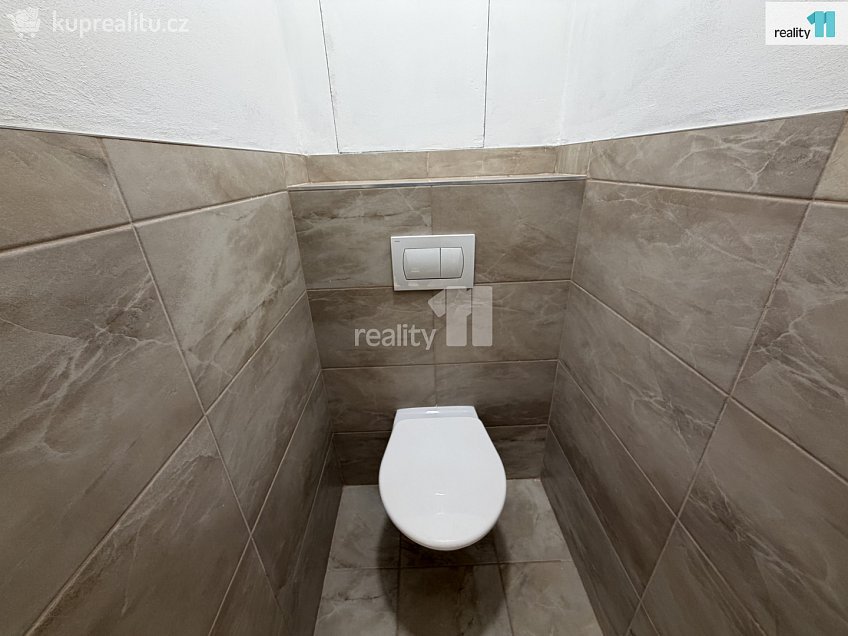 Pronájem bytu 2+1 60 m^2 Železničářská, Česká Lípa 