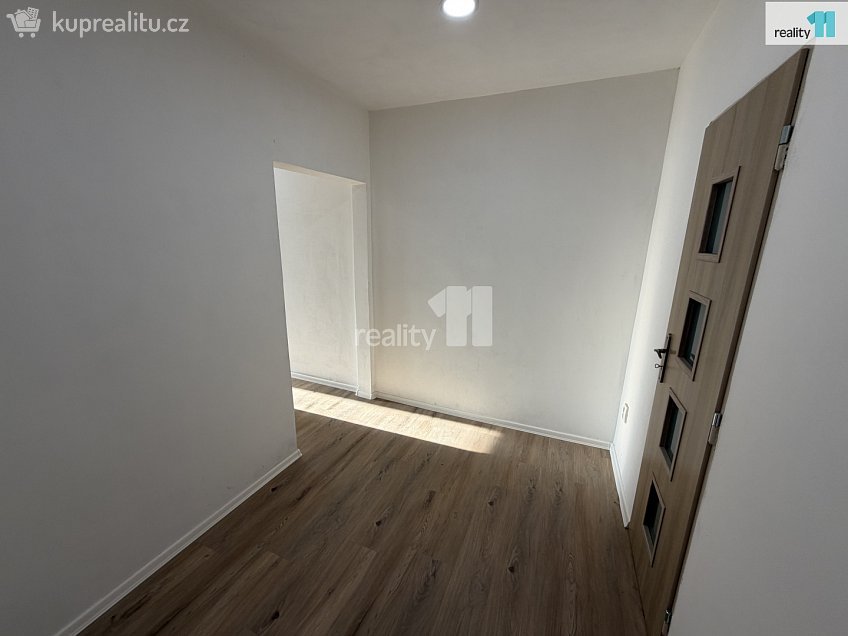 Pronájem bytu 2+1 60 m^2 Železničářská, Česká Lípa 