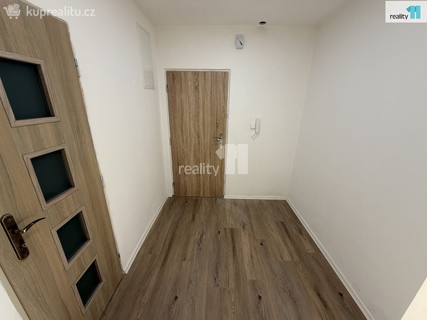 Pronájem bytu 2+1 60 m^2 Železničářská, Česká Lípa 