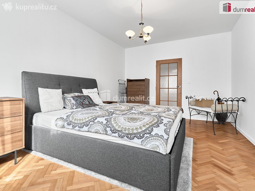Prodej bytu 3+1 67 m^2 Brigádníků, Karlovy Vary 