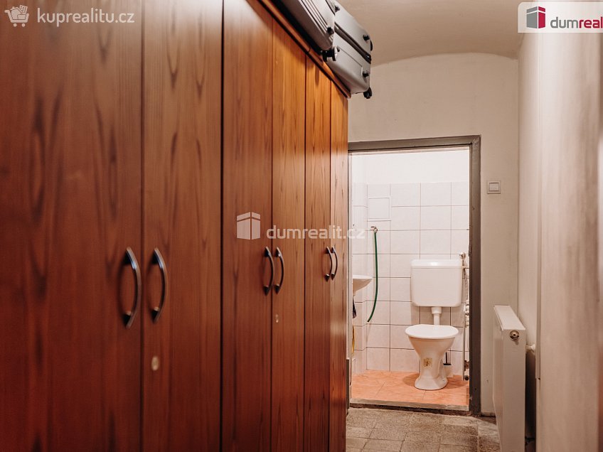 Prodej  rodinného domu 160 m^2 Nerudova, Břeclav 