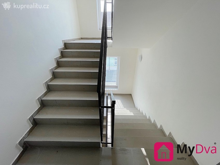 Pronájem bytu 2+kk 70 m^2 Vídeňská třída, Znojmo 