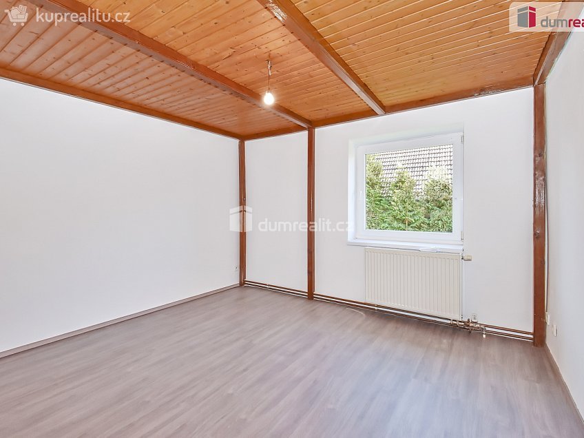 Prodej  rodinného domu 350 m^2 Hořesedly, Hořesedly 