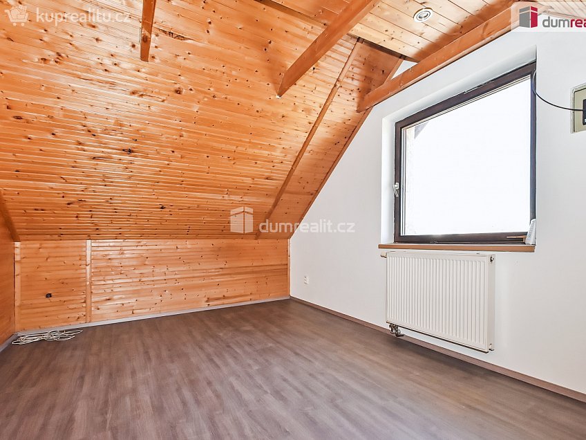 Prodej  rodinného domu 350 m^2 Hořesedly, Hořesedly 