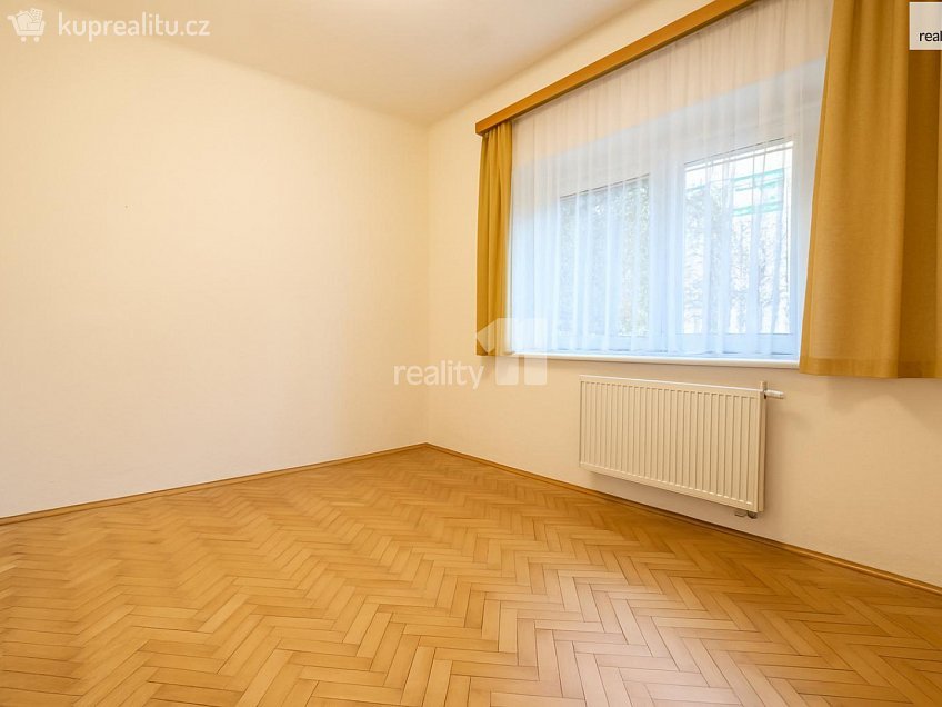 Prodej  rodinného domu 140 m^2 Odlehlá, Praha 9 