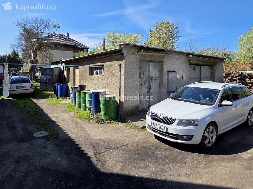 Prodej  rodinného domu 106 m^2 Zaříčanská, Praha 21 