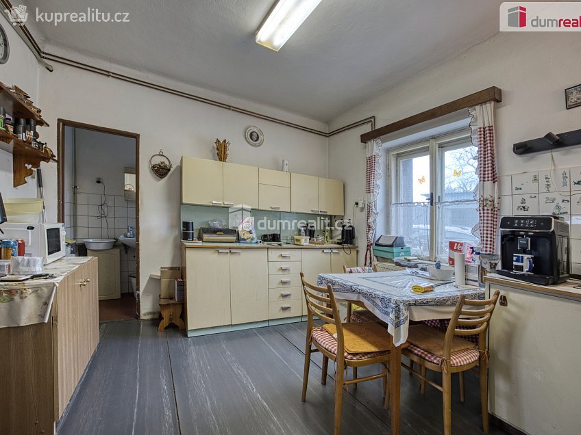 Prodej  rodinného domu 106 m^2 Zaříčanská, Praha 21 