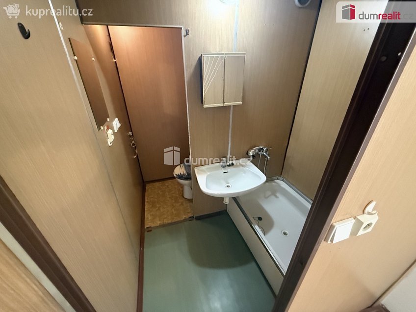Pronájem bytu 1+kk 32 m^2 Spartakiádní, Ústí nad Labem 