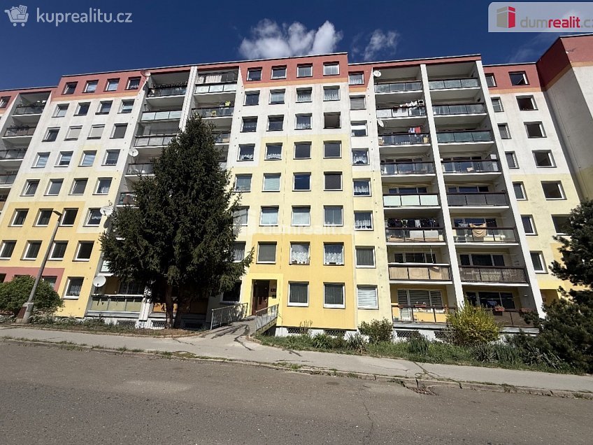 Pronájem bytu 1+kk 32 m^2 Spartakiádní, Ústí nad Labem 