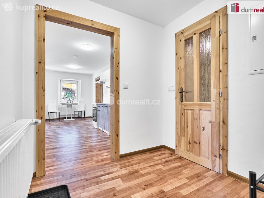 Prodej  rodinného domu 180 m^2 Střední, Pernink 