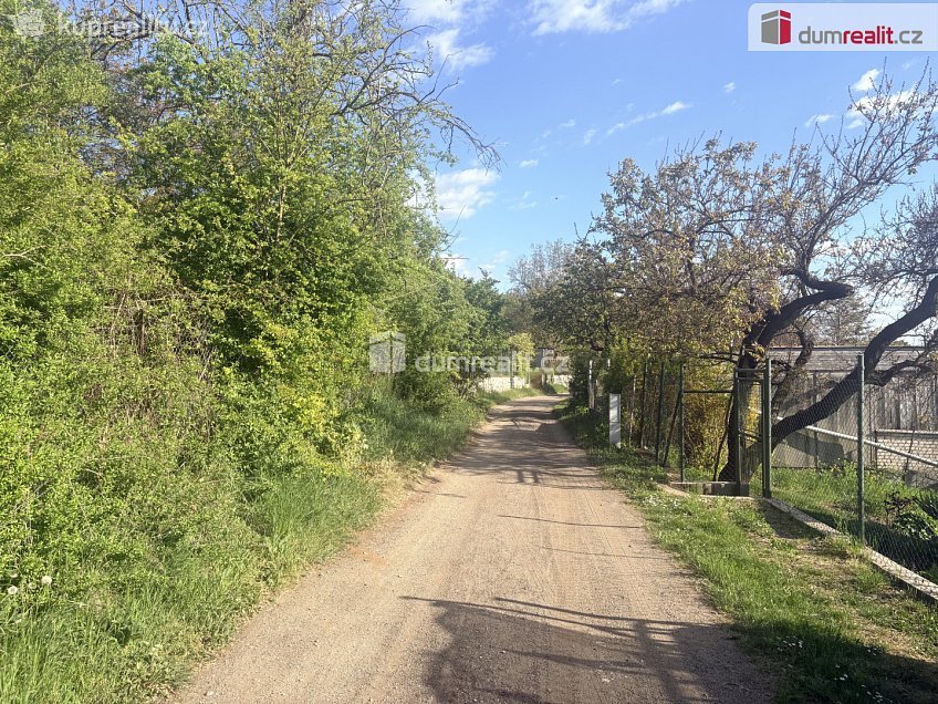 Prodej  zahrady 888 m^2 Bezručova, Mikulov 