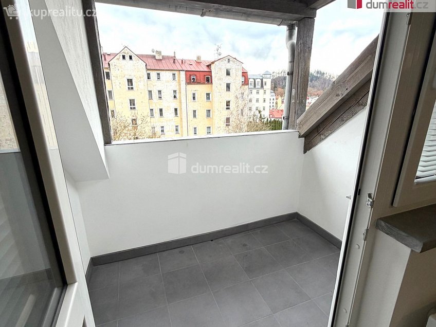 Prodej bytu 4+1 119 m^2 Kolmá, Karlovy Vary 