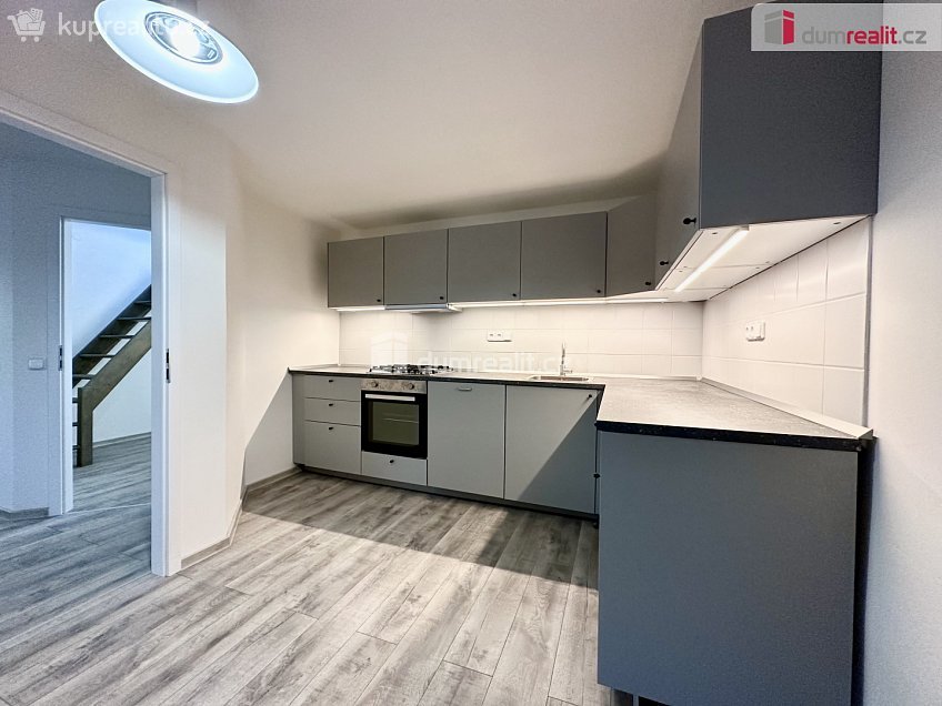 Prodej bytu 4+1 119 m^2 Kolmá, Karlovy Vary 