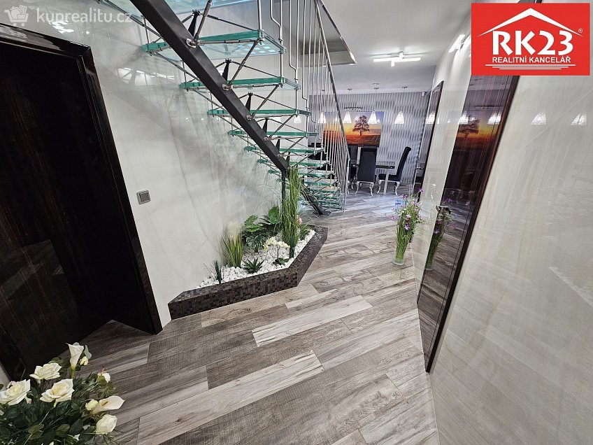 Prodej  rodinného domu 187 m^2 Ke Knížáku 487, Velká Hleďsebe 