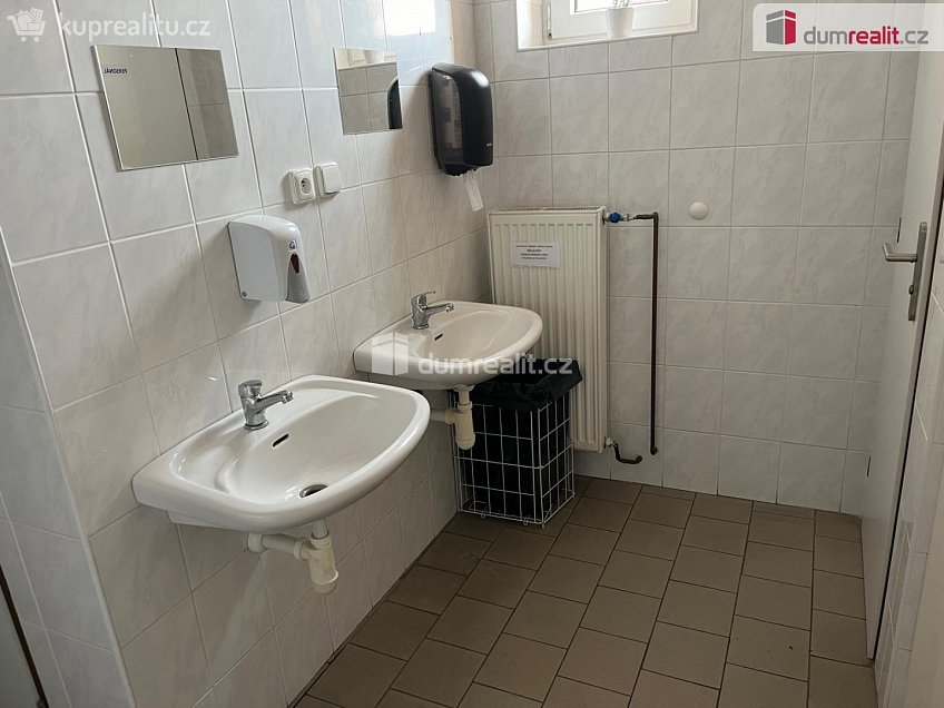 Pronájem  komerční reality 31 m^2 Na Zlaté stoce, České Budějovice 