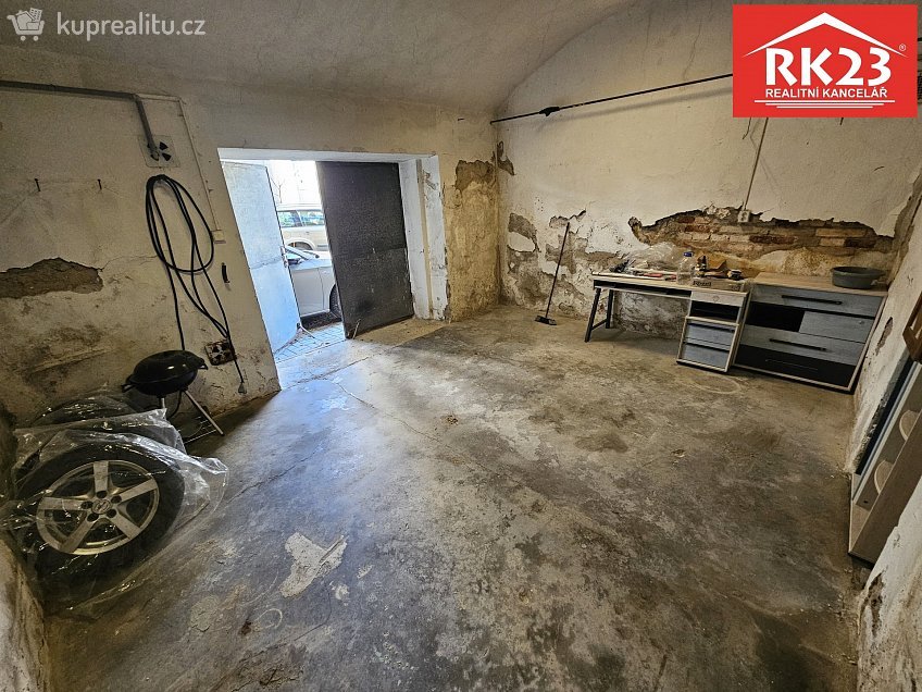 Pronájem  garáže 20 m^2 Lidická 126, Mariánské Lázně 