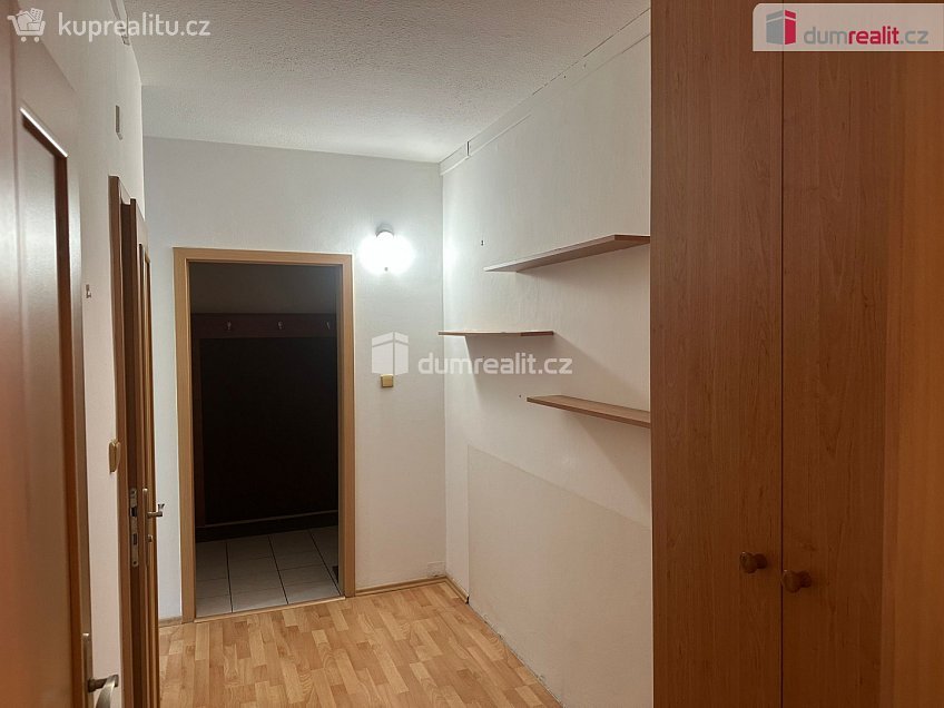 Prodej bytu 3+1 70 m^2 Průběžná, České Budějovice 
