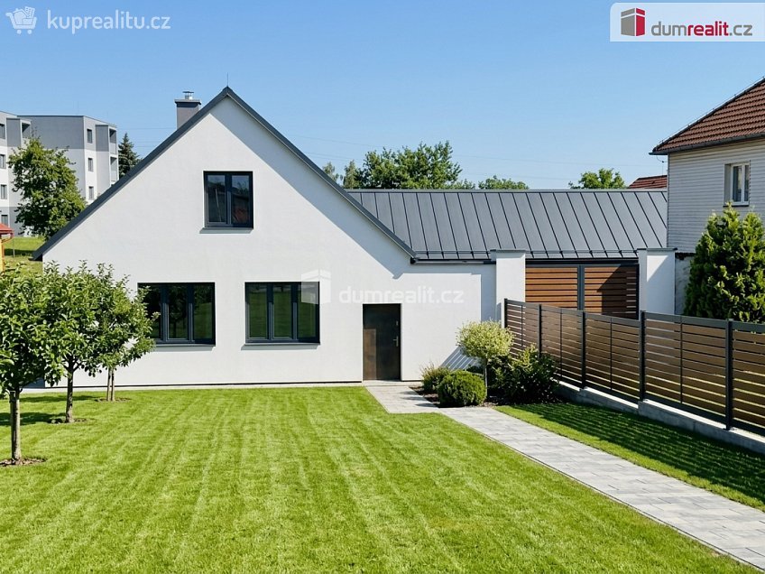 Prodej  rodinného domu 108 m^2 Pelhřimov, Pelhřimov 