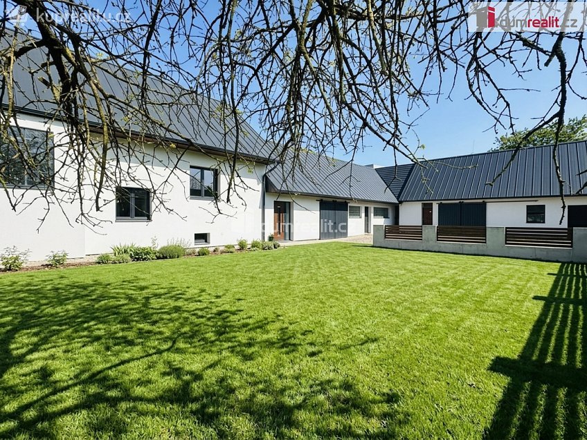 Prodej  rodinného domu 108 m^2 Pelhřimov, Pelhřimov 