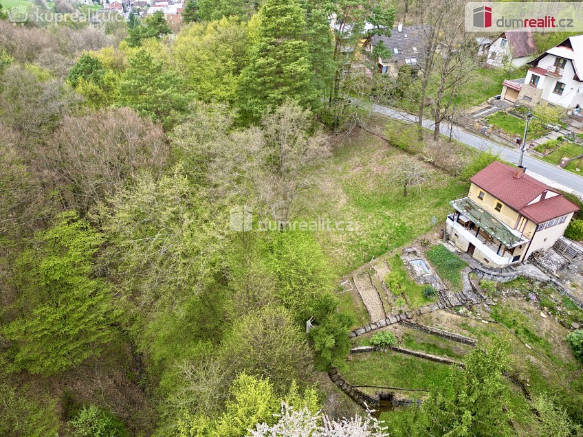 Prodej  stavebního pozemku 1153 m^2 Lužné, Luhačovice 