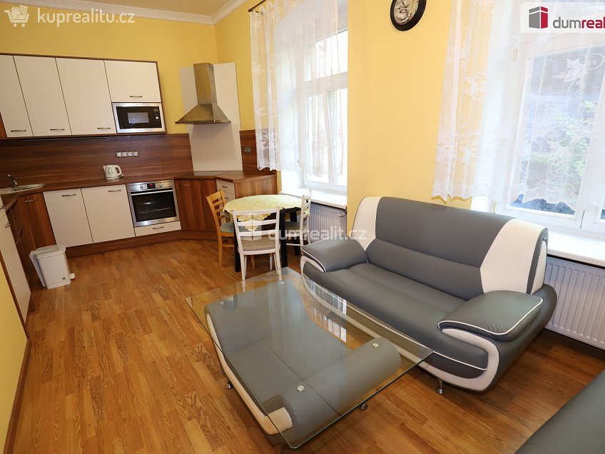 Pronájem bytu 3+kk 72 m^2 Mariánskolázeňská, Karlovy Vary 