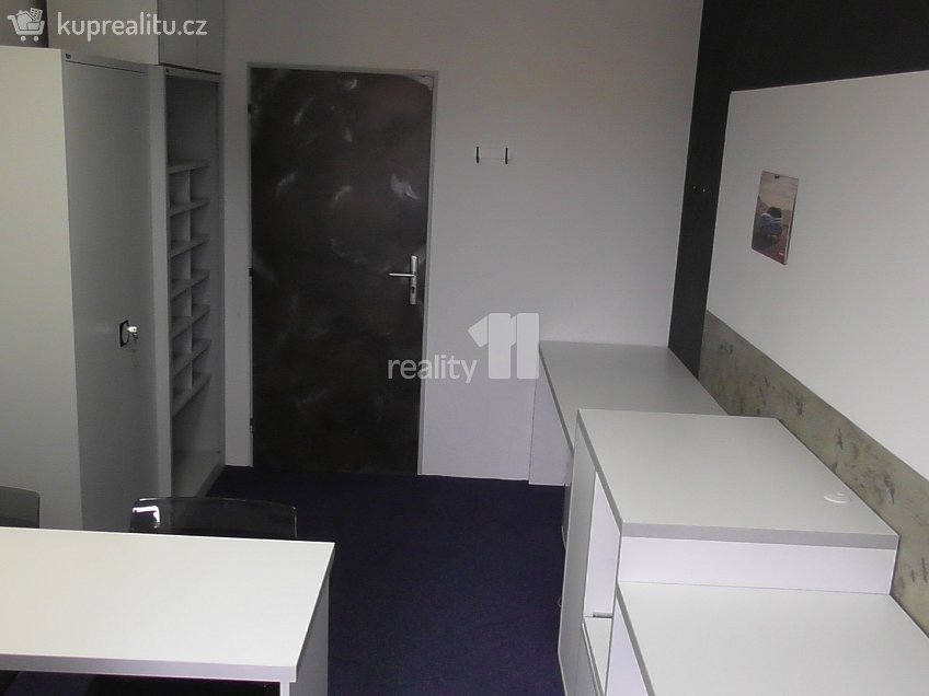 Pronájem  kanceláře 15 m^2 Sokolovská, Ostrava 