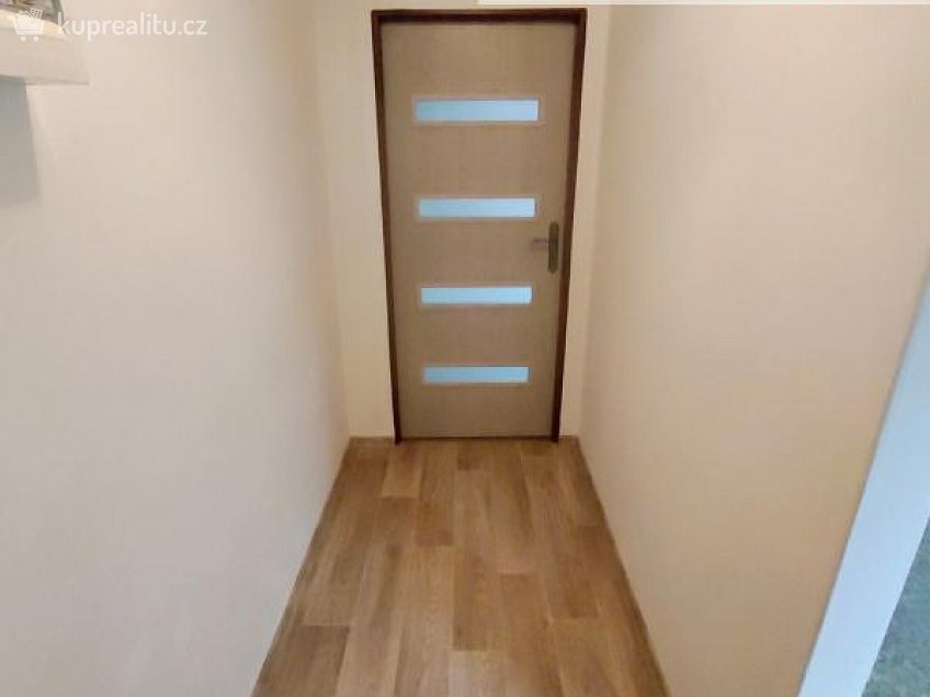 Pronájem bytu 1+1 42 m^2 Kamenická, Děčín 