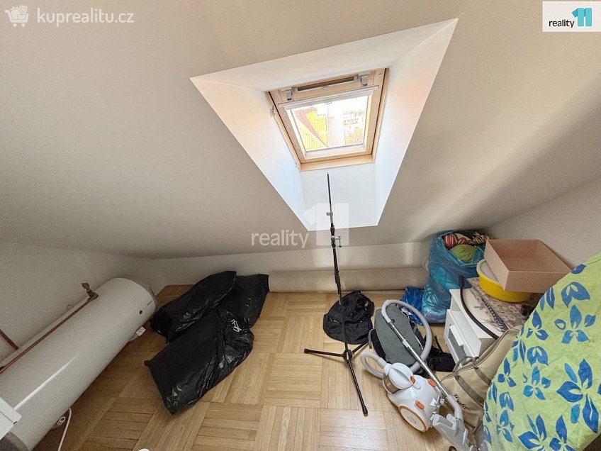 Pronájem bytu 3+kk 108 m^2 U Kanálky, Praha 2 