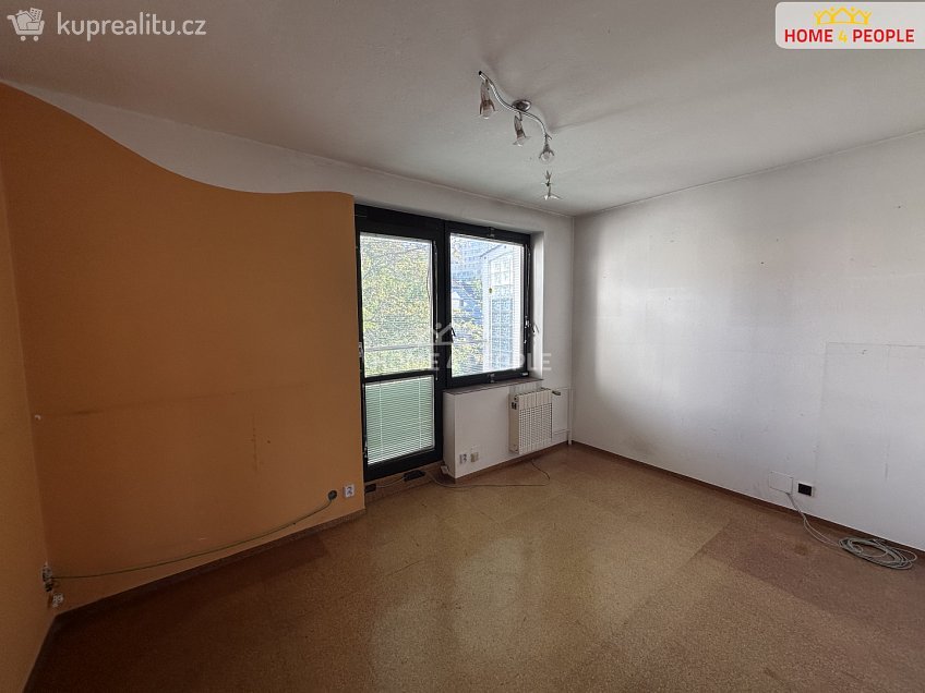 Prodej  rodinného domu 273 m^2 Zimákova, Praha 11 