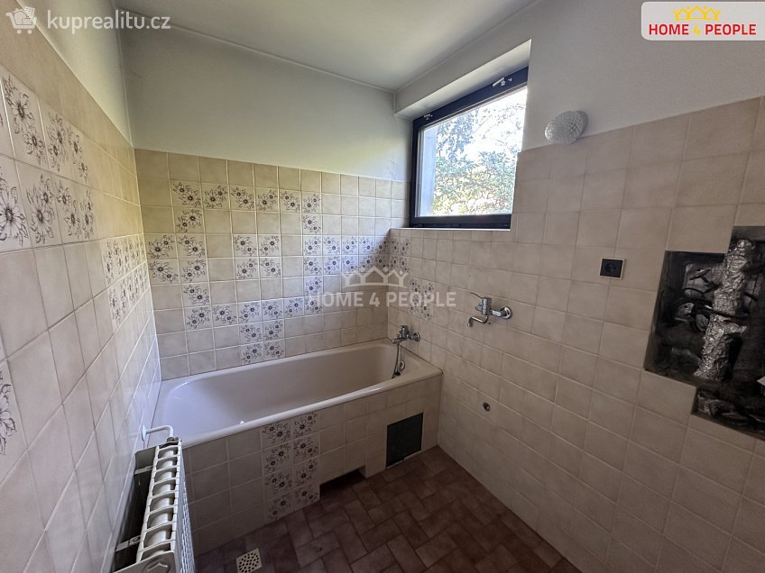 Prodej  rodinného domu 273 m^2 Zimákova, Praha 11 