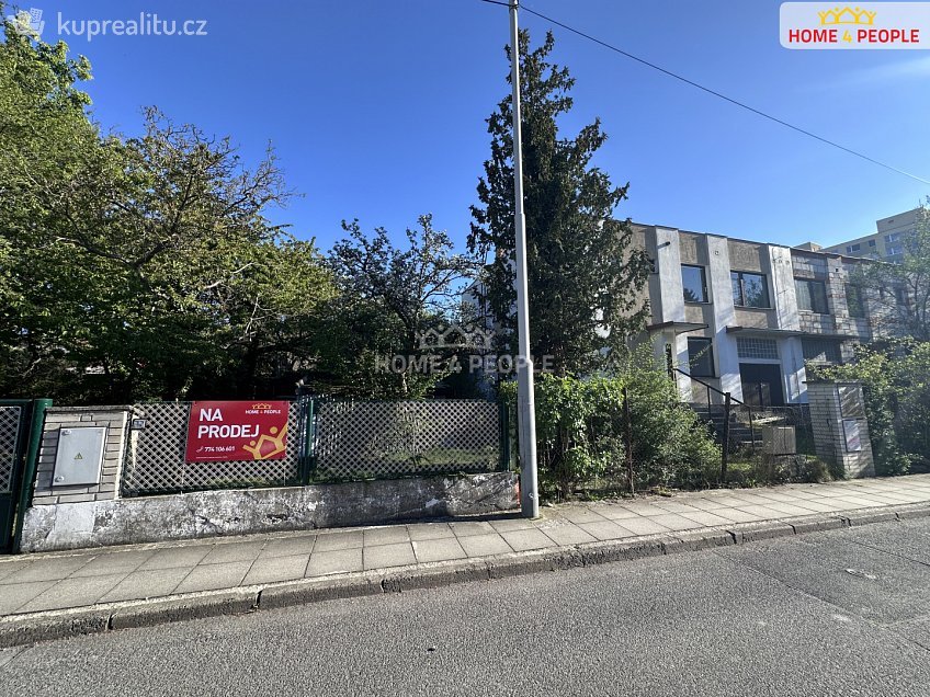 Prodej  rodinného domu 273 m^2 Zimákova, Praha 11 