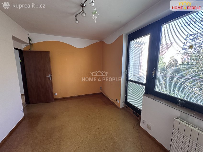 Prodej  rodinného domu 273 m^2 Zimákova, Praha 11 