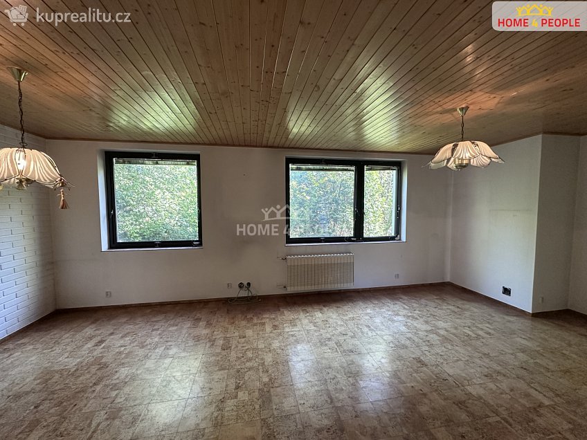 Prodej  rodinného domu 273 m^2 Zimákova, Praha 11 