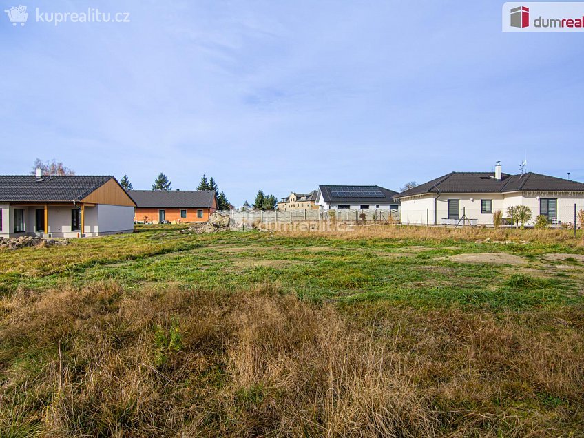 Prodej  stavebního pozemku 910 m^2 Kolová, Kolová 