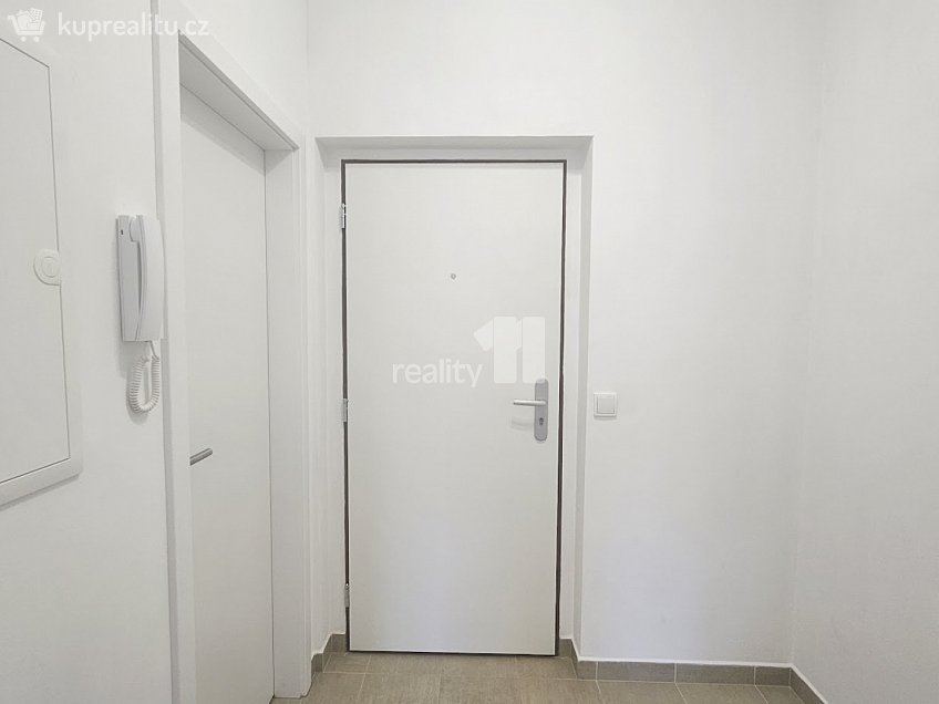 Pronájem bytu 1+kk 36 m^2 Pražská, Čáslav 