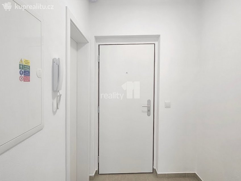 Pronájem bytu 1+kk 35 m^2 Pražská, Čáslav 