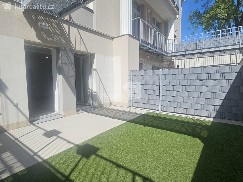 Pronájem bytu 1+kk 35 m^2 Pražská, Čáslav 