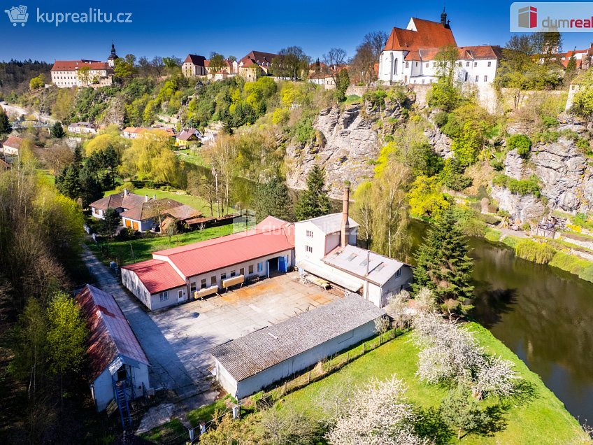 Prodej  výrobních prostor 3615 m^2 Zářečí, Bechyně 