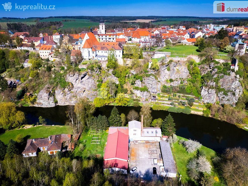 Prodej  výrobních prostor 3615 m^2 Zářečí, Bechyně 