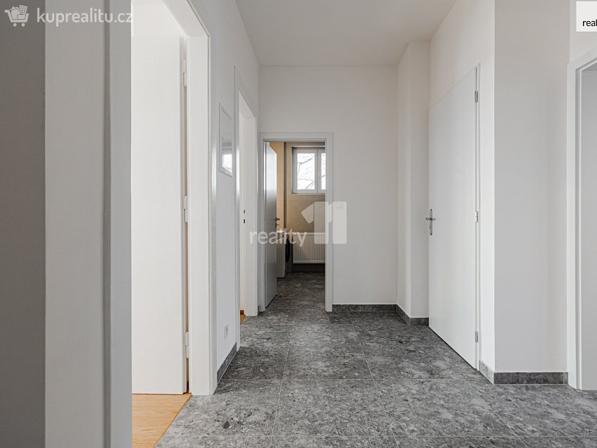 Pronájem bytu - pokoj 25 m^2 U krbu, Praha 10 