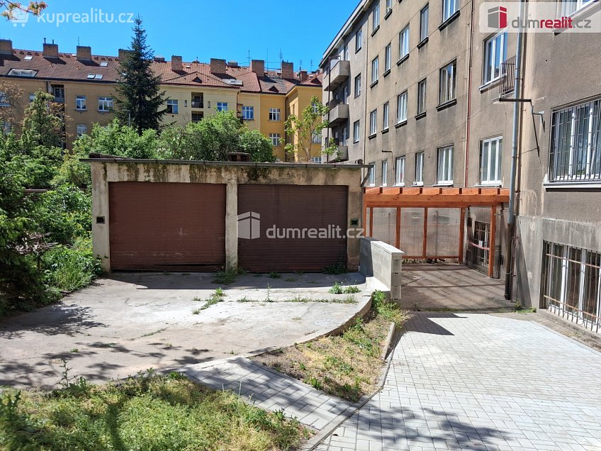 Pronájem  garáže 18 m^2 Viktorinova, Praha 4 