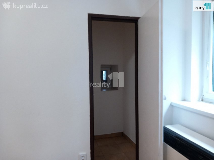 Pronájem bytu 3+kk 83 m^2 Na bitevní pláni, Praha 4 