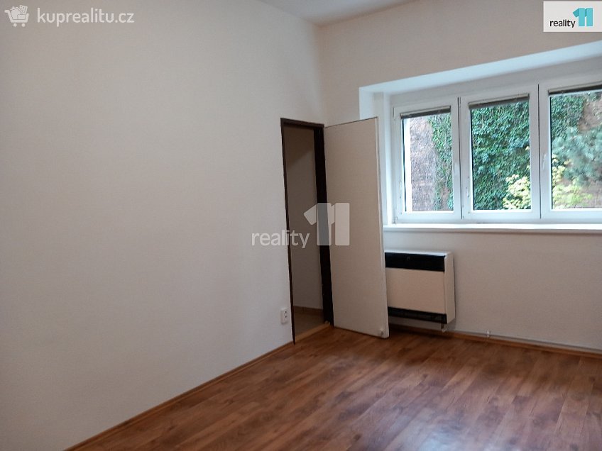 Pronájem bytu 3+kk 83 m^2 Na bitevní pláni, Praha 4 