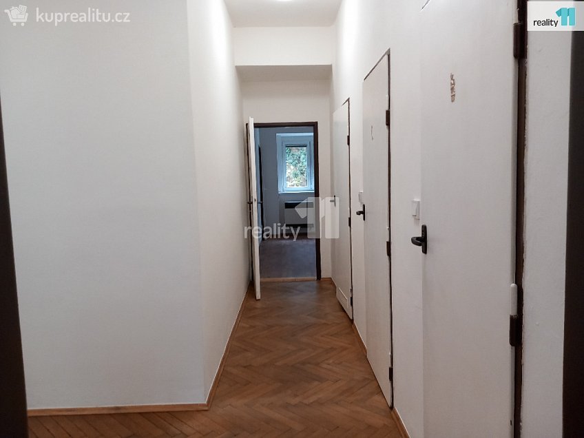 Pronájem bytu 3+kk 83 m^2 Na bitevní pláni, Praha 4 