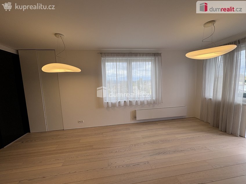 Pronájem bytu 2+kk 54 m^2 K Drkolnovu, Příbram 
