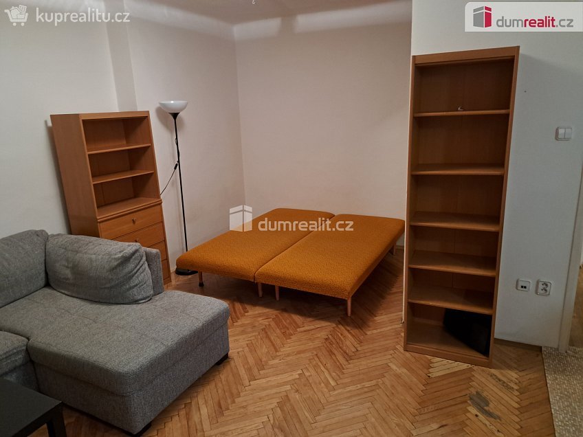 Pronájem bytu 1+kk 43 m^2 Gruzínská, Praha 10 