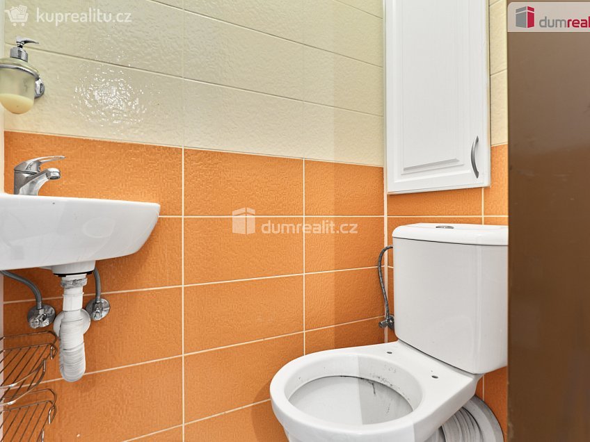 Prodej bytu 2+1 60 m^2 Modenská, Karlovy Vary 