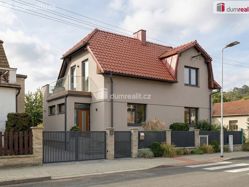 Prodej  rodinného domu 120 m^2 Vltavská, Nelahozeves 
